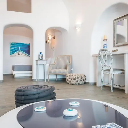 Hotel Angel Luxury Fira (Santorini)
