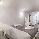 天使奢华套房酒店 3*