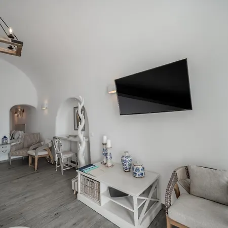 Angel Luxury Hotel 3*