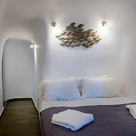 Angel Luxury Hotel Fira (Santorini)