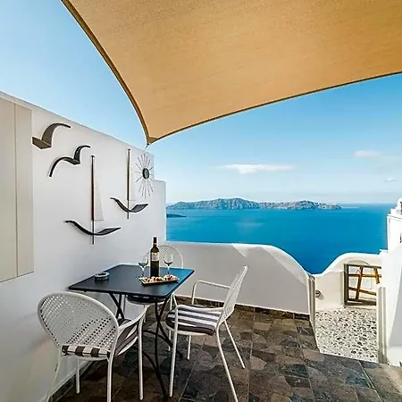 Angel Luxury 3* Fira (Santorini)