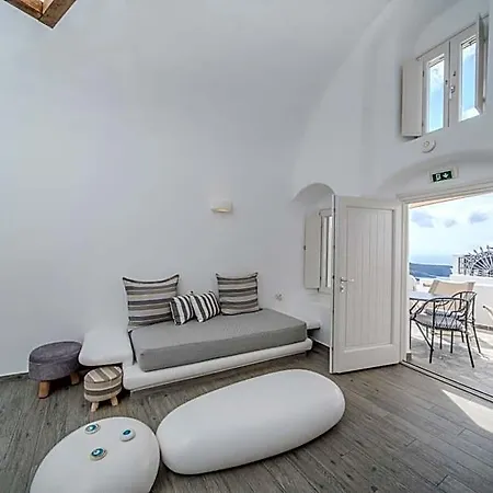 Angel Luxury Fira (Santorini)