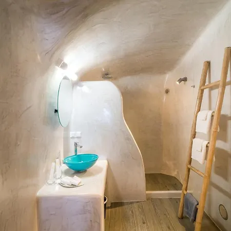 Angel Luxury Fira (Santorini)