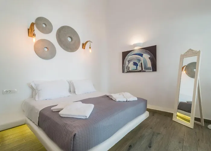 Angel Luxury Fira (Santorini)