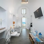 Hotel Angel Luxury Fira (Santorini)