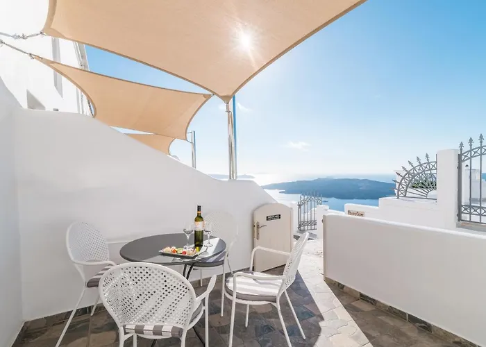 Angel Luxury Hotel 3*